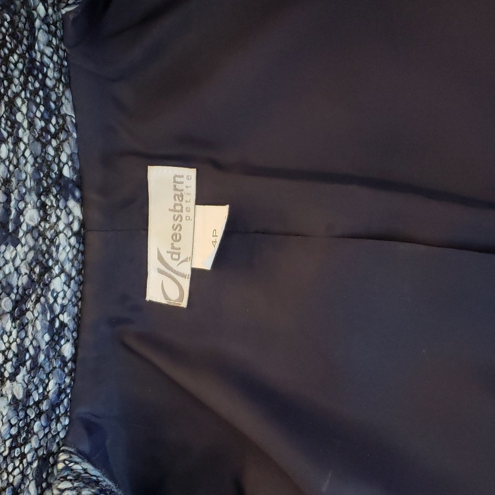 Boucle Jacket - Picture 2 of 5